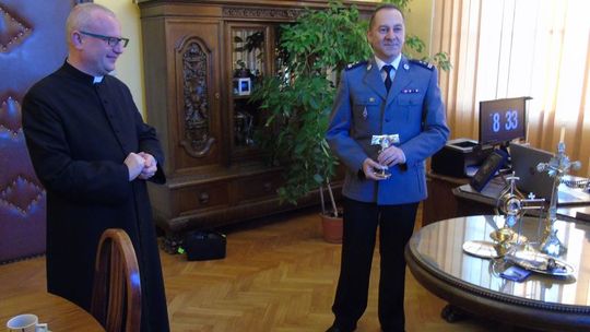 ODZYSKANE RELIKWIE WRÓCIŁY DO PARAFII W PIŁAWIE GÓRNEJ