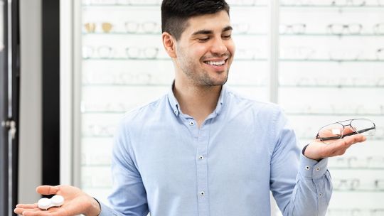 Okulary i soczewki kontaktowe - jak je wybrać?