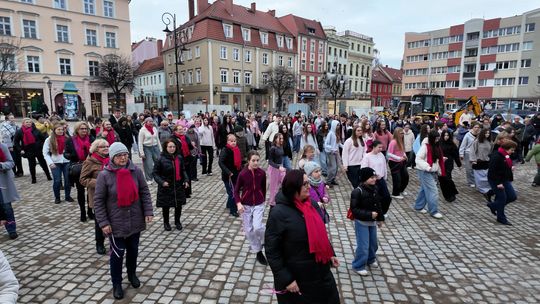 One Billion Rising - taniec przeciw przemocy w Dzierżoniowie