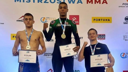 Oskar Stachura z Bielawy mistrzem prestiżowej organizacji MMA Polska