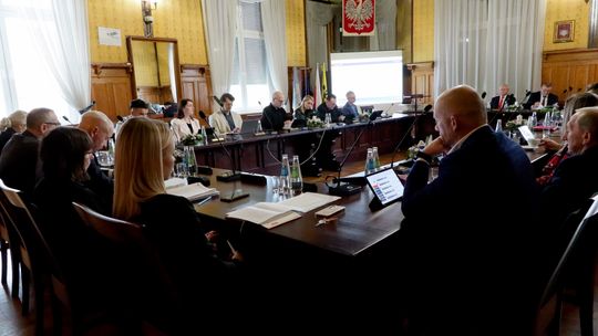 Ostatnia w tym roku sesja Rady Miejskiej w Bielawie Ostatnia w tym roku sesja Rady Miejskiej w Bielawie