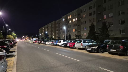 Oszczędnie i jeszcze nowocześniej – ponad 40 nowych opraw ledowych w Bielawie