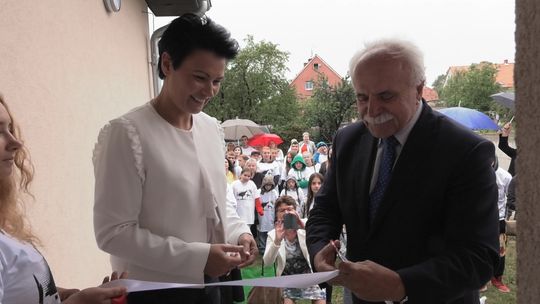 OTWARCIE DOMU 18+ W PIESZYCACH