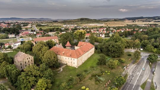 PAŁAC SANDRECKICH W BIELAWIE MA NOWEGO WŁAŚCICIELA