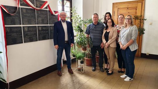 PAMIĘCI 30 LAT SAMORZĄDNOŚCI LĄDKA ZDROJU