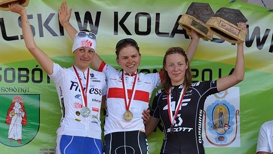 PAULINA GUZ Z LKS ATOM BOXMET DZIERŻONIÓW MISTRZYNIĄ POLSKI