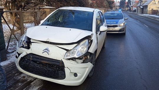 Pieszyce. Zderzenia Citroena z Lexsusem