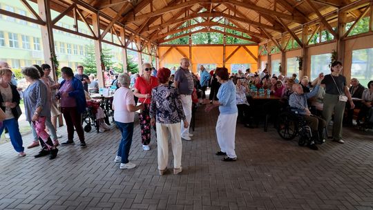 Piknik „Każdy inny – wszyscy równi” w bielawskim Zespole Ośrodków Wsparcia