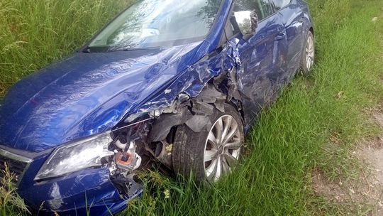 Piława Górna. Zderzenie Volkswagena z Seatem