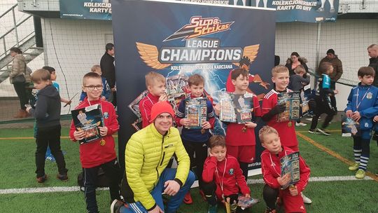 PIŁKARZE UKS SIÓDEMKA BIELAWA BEZKONKURENCYJNI