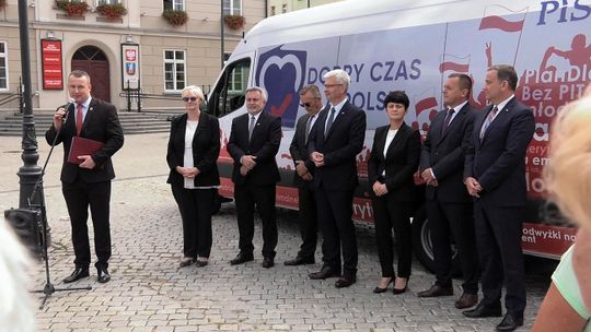 PiS PRZEDSTAWIŁ SWOICH KANDYDATÓW DO PARLAMENTU