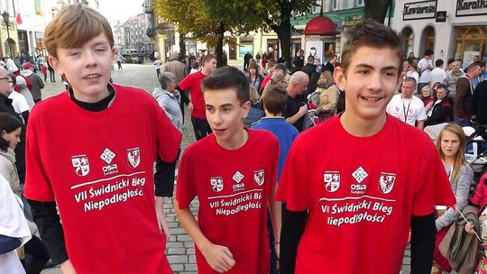 POBIEGNIJ DLA NIEPODLEGŁEJ - ŚWIDNICA 2015