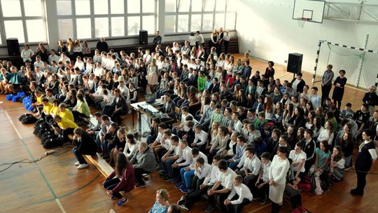 POCZĄTEK ROKU SZKOLNEGO W DZIERŻONIOWIE