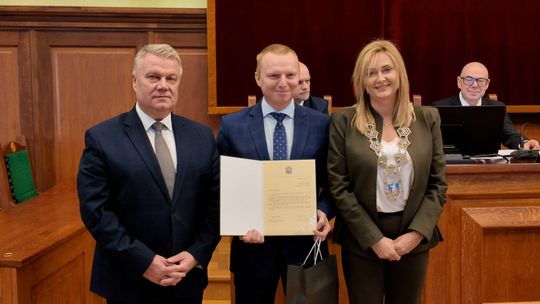 Podziękowania dla wolontariuszy na sesji Rady Miejskiej Podziękowania dla wolontariuszy na sesji Rady Miejskiej