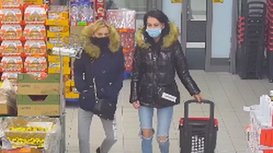 Policja poszukuje dwóch kobiet podejrzewanych o kradzież produktów spożywczych