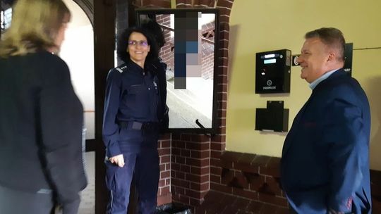 Policjanci otrzymali alkomat, którym sami mogą badać się mieszkańcy