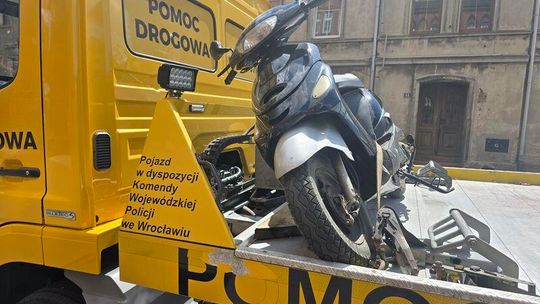 Policjant w trakcie zabezpieczania wyścigu kolarskiego ujął nietrzeźwego motorowerzystę