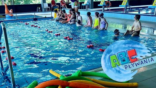 Ponad 16.000 zł dotacji na naukę pływania bielawskich dzieci