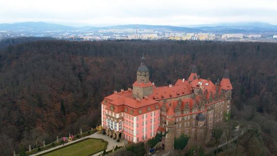 Ponad 21 milionów złotych na renowację Zamku Książ