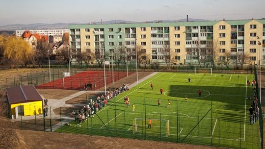 Ponad 400.000 zł dotacji na modernizację kompleksu sportowego "ORLIK" przy Ekologicznej Szkole Podstawowej nr 7 w Bielswie