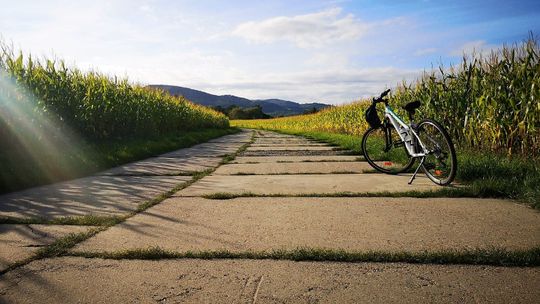 PONAD 72.000 DOTACJI NA PRZEBUDOWĘ OSTATNIEJ ULICY W BIELAWIE