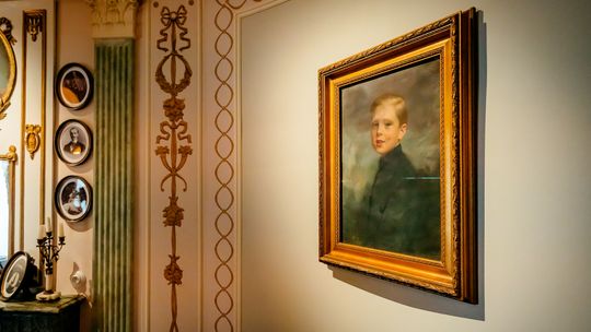 Portret syna Księżnej Daisy wraca do Zamku Książ po 80 latach nieobecności