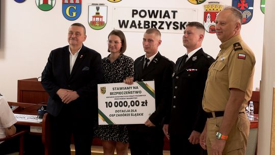 Powiat Wałbrzyski wspiera finansowo wszystkie OSP na swoim terenie