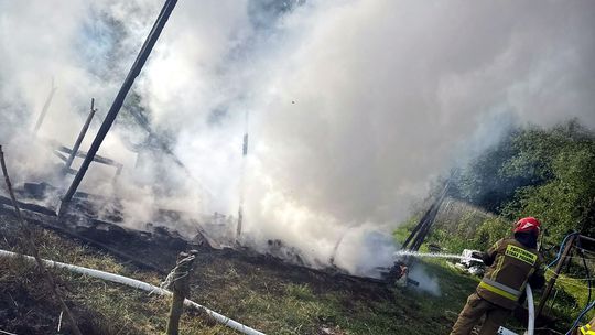 Pożar altanki w Jasinku