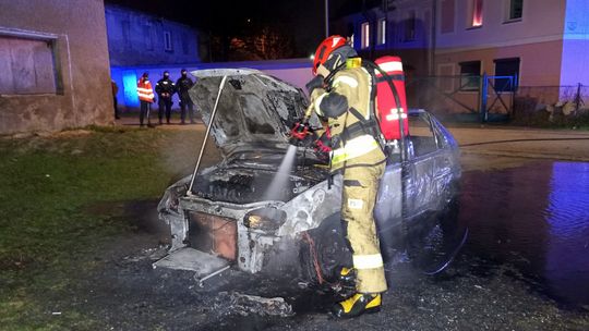 Pożar Citroena w Dzierżoniowie