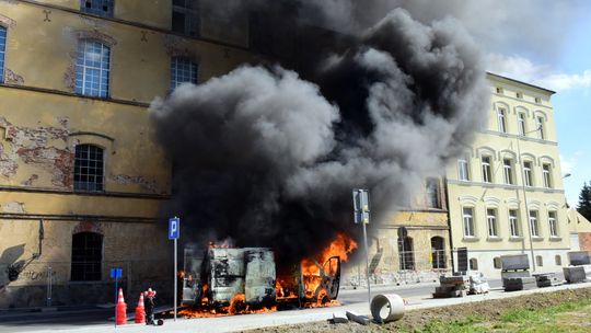 Pożar dostawczego Fiata w Bielawie.