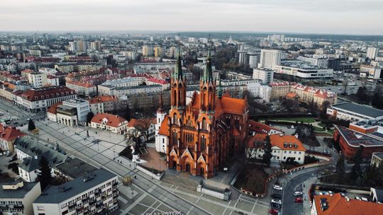 Praca w Białymstoku – jakie branże tworzą lokalny rynek zatrudnienia?