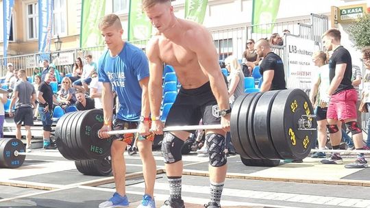 PRODUCENT STAROPOLANKI WSPIERA HES ATHLETES