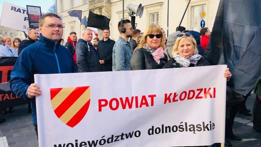 PROTEST SZPITALI POWIATOWYCH