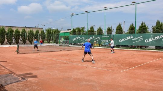 PRZED NAMI TURNIEJ TENISA ZIEMNEGO MIKSÓW I DEBLI
