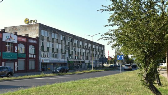Przetargi na lokal użytkowy i udział w prawie własności budynku