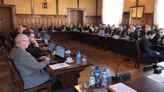 RADNI BIELAWY NIE ZLIKWIDUJĄ STRAŻY MIEJSKIEJ