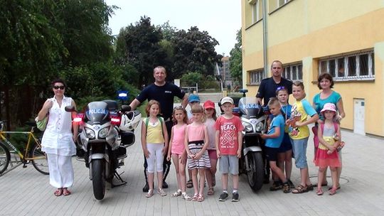 ROWEREM BEZPIECZNIEJ DO CELU