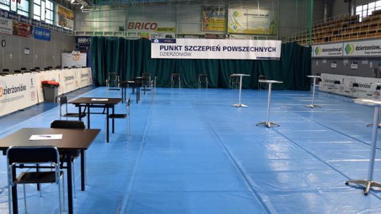 RUSZA DZIERŻONIOWSKI PUNKT SZCZEPIEŃ POWSZECHNYCH. JAK SIĘ ZAPISAĆ?