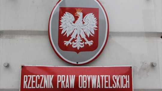 RZECZNIK PRAW OBYWATELSKICH INTERWENIUJE W DZIERŻONIOWSKIM SANEPIDZIE