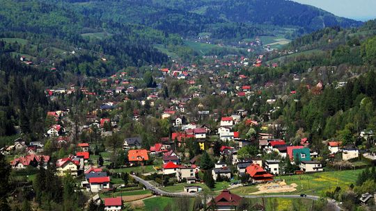 RZUCAJĄ WSZYSTKO I JADĄ W BESKIDY, ZABIERZESZ SIĘ?