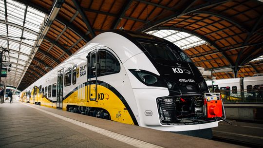 Setki pociągów, miliony pasażerów i miliardy z UE - Koleje Dolnośląskie biją kolejne rekordy