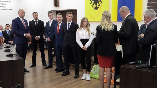 SIERPNIOWA SESJA W POWIECIE DZIERŻONIOWSKIM