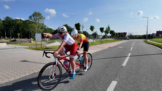 Siła Pasji: Dorota Przęzak i Dominika Putyra Podbijają Puchar Świata!