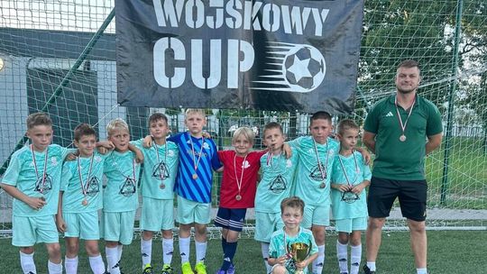 Siódemka Bielawa ze srebrem w WOJSKOWY CUP we Wrocławiu