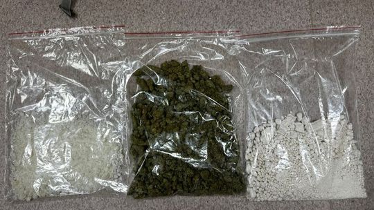 Skuteczne działania dzierżoniowskich policjantów – zabezpieczono blisko 1,5 kilograma narkotyków