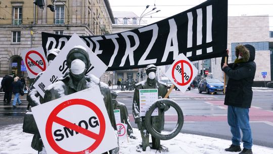 SMOG U BRAM. KRYTYCZNA SYTUACJA NA DOLNYM ŚLĄSKU