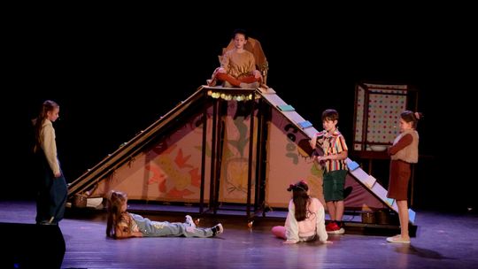 Spektakl „Kubuś Puchatek. Totalnie odbryknięta historia”