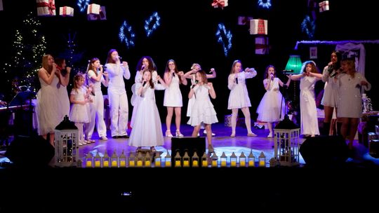 Spektakl „Podarunki z nieba” w Bielawie