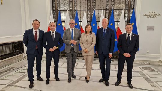 Starosta i wicestarosta dzierżoniowski z wizytą w Sejmie