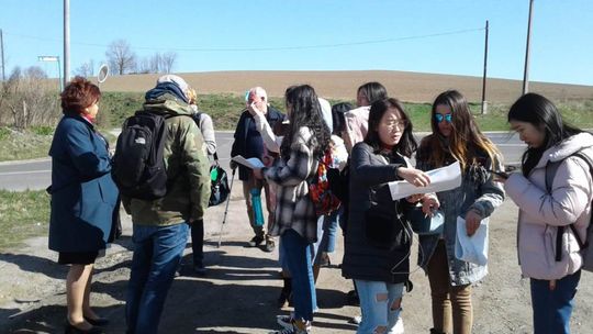 STUDENCI Z CHIN W OSTROSZOWICACH